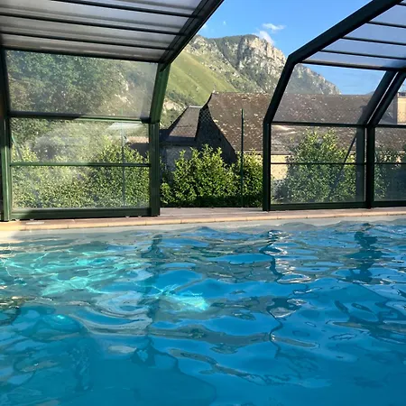 Bielle, Pyrénées Atlantiques 64260, Neuf 38m2 4 Pers Avec Piscine Bielle